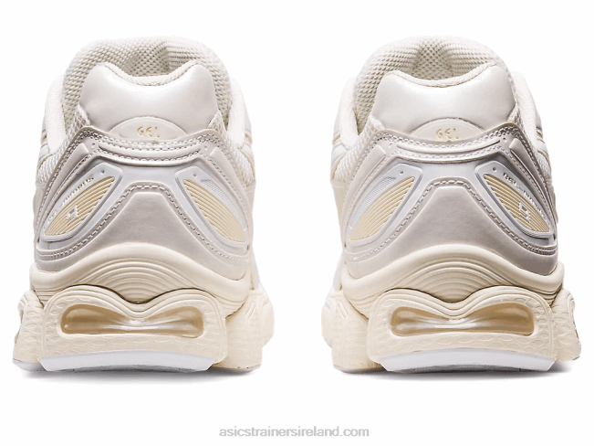 Jessica Gonsalves Gel-Nimbus 9 Cream/White Asics XXPD696