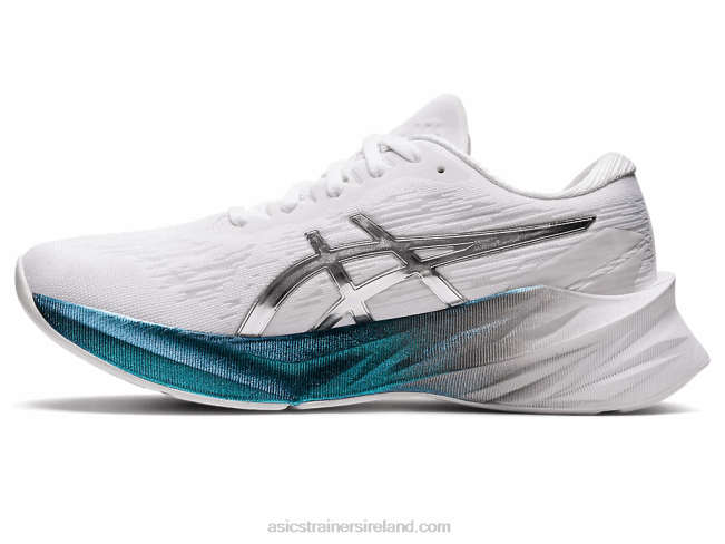 Novablast 3 Platinum White/Pure Silver Asics XXPD2897