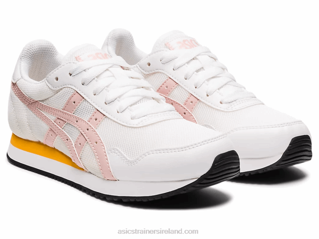 Tiger Runner Grade School White/Ginger Peach Asics XXPD4450