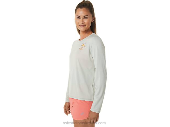 Women\s Fujitrail Logo Long Sleeve Top Light Sage Asics XXPD2476